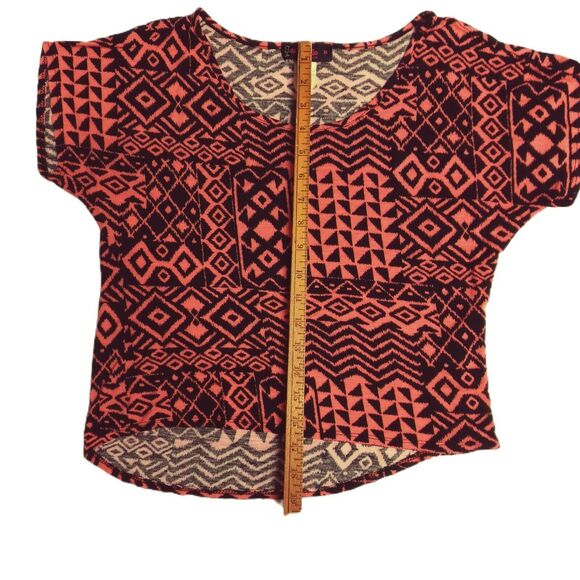 Hi Low Asymmetrical Black Orange Geometric Print Crop Shirt Blouse Top MED Cozy - Picture 7 of 7